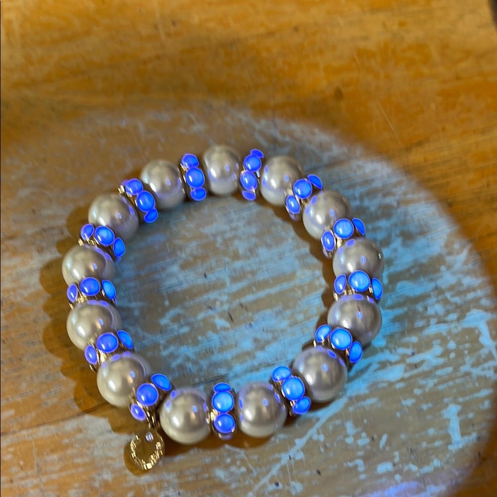 Charter Club Elegant Gold Tone Pearl Bracelet - Picture 2 of 6